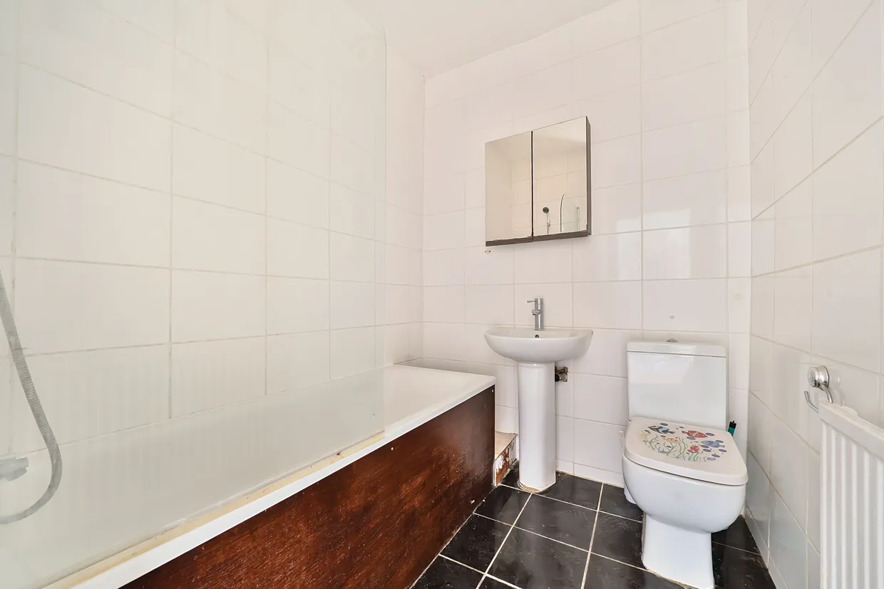 Woodstock Road, London, N4 photo 16
