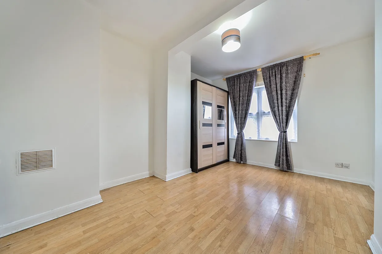 Woodstock Road, London, N4 photo 17