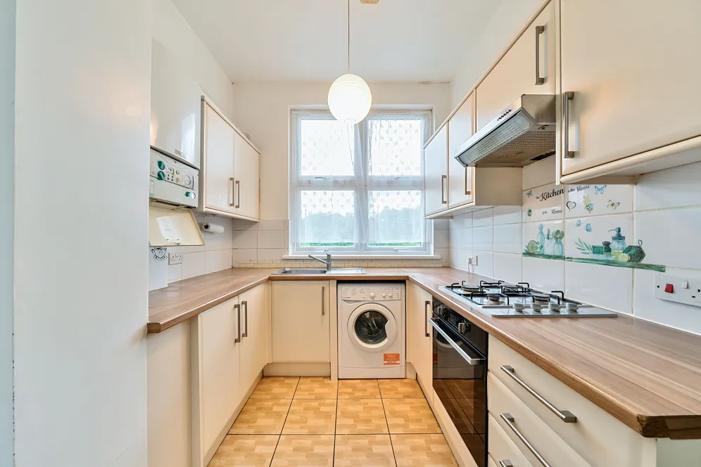 Woodstock Road, London, N4 photo 18