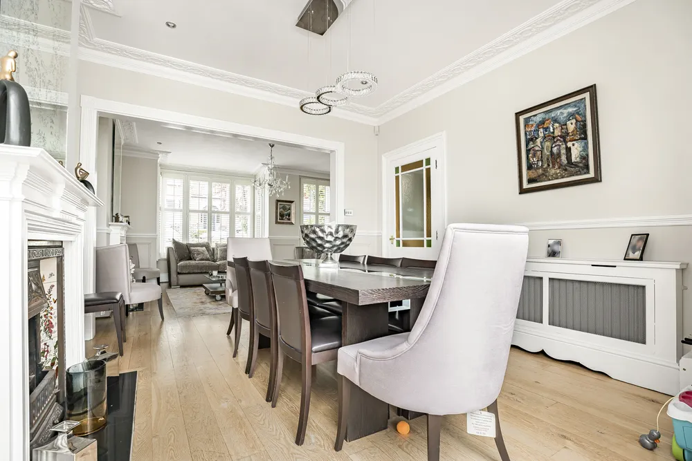 Hadley Road, Barnet, EN5