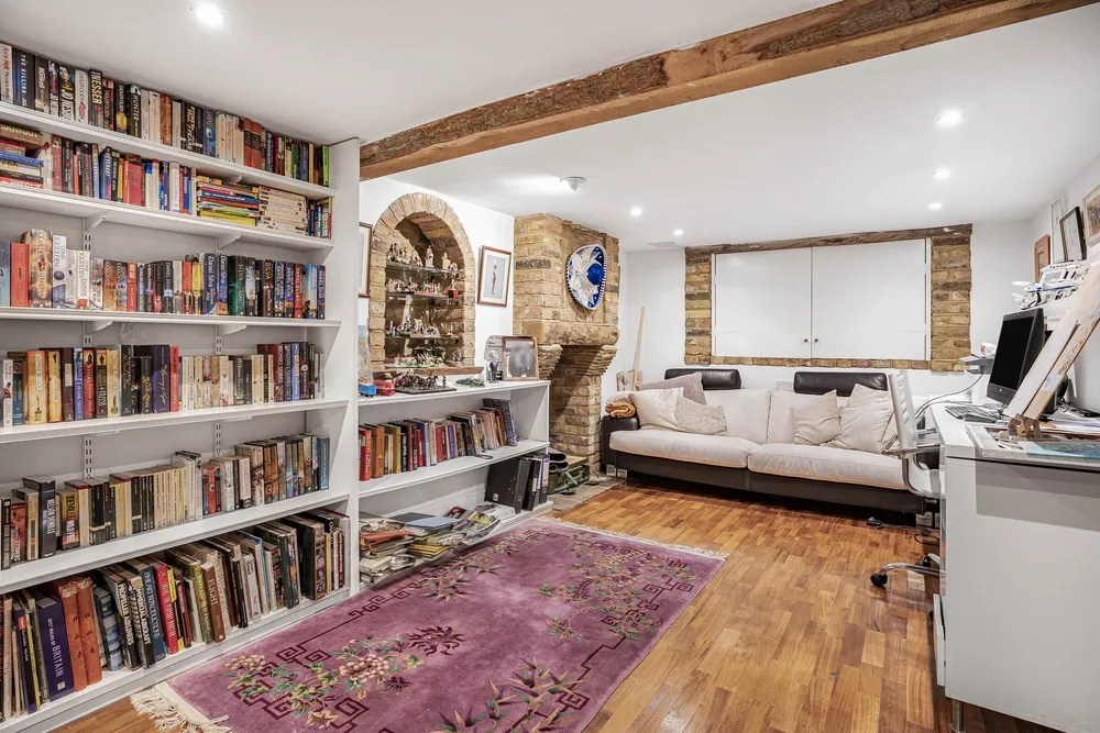 Hadley Road, Barnet, EN5