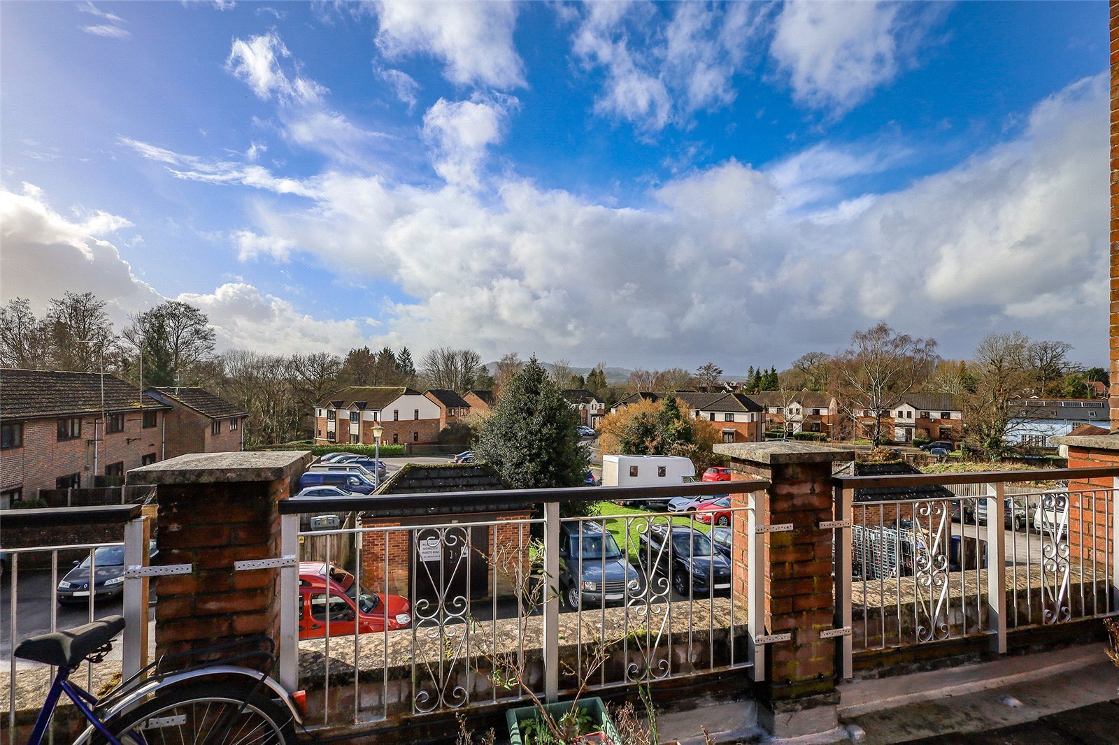 Linden Drive, Liss, Hampshire, GU33 Image 2