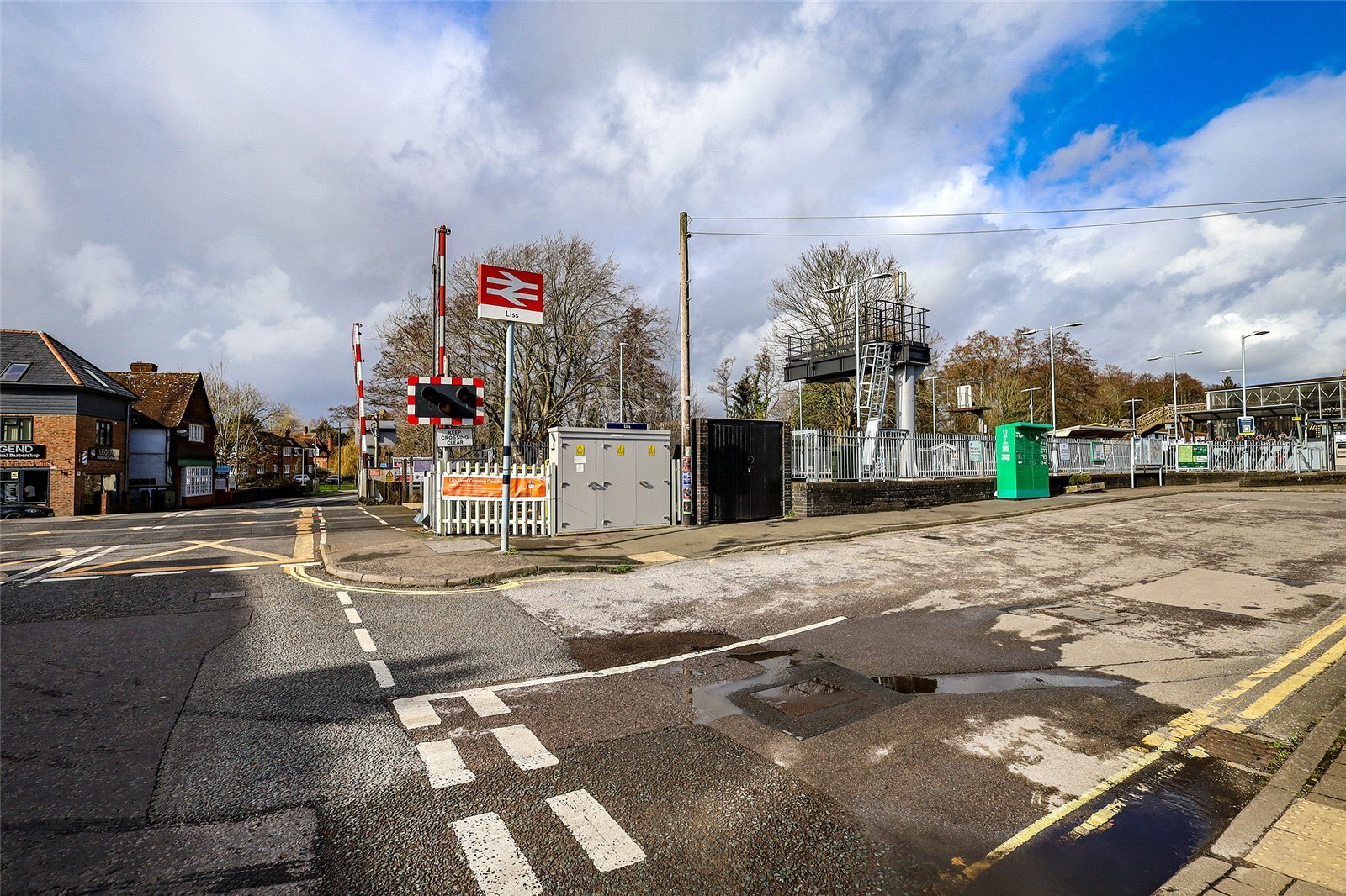 Linden Drive, Liss, Hampshire, GU33 Image 12