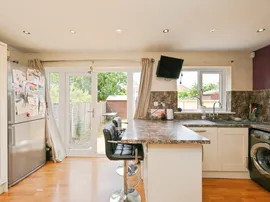 Whittingstall Road, Hoddesdon thumb 2