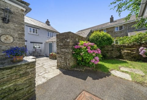 West Wing, Charleton Court, West Charleton, Kingsbridge, Devon
