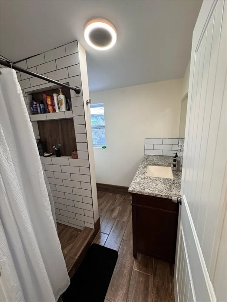 2 Harrison Pl, Lowell, MA 01850