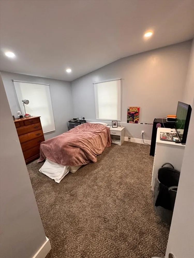 2 Harrison Pl, Lowell, MA 01850