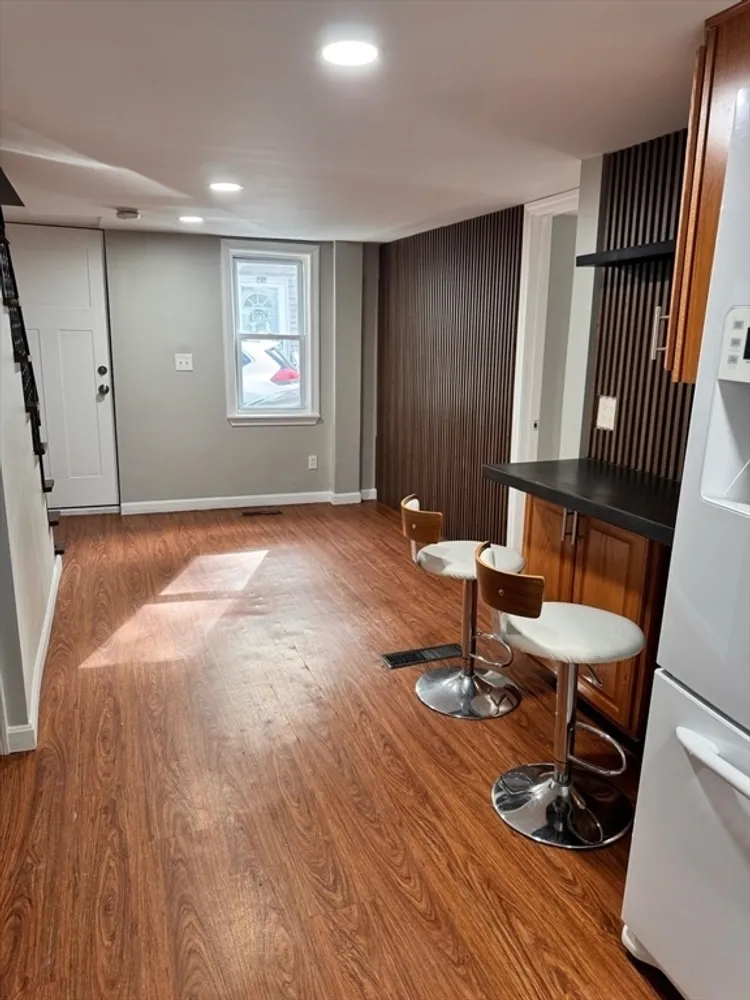 2 Harrison Pl, Lowell, MA 01850