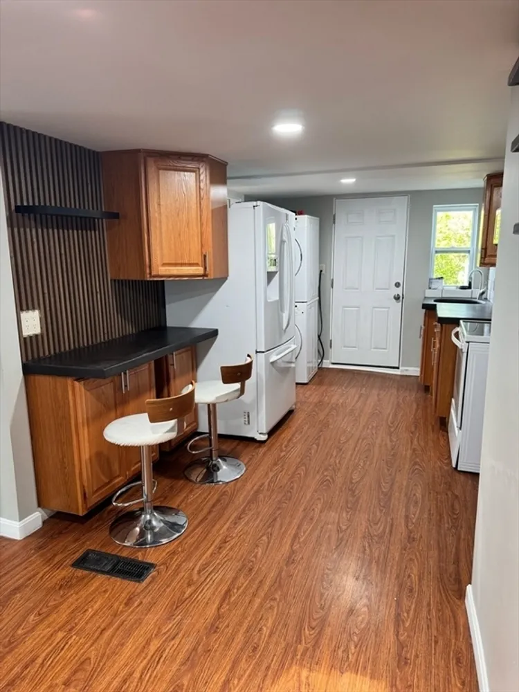 2 Harrison Pl, Lowell, MA 01850