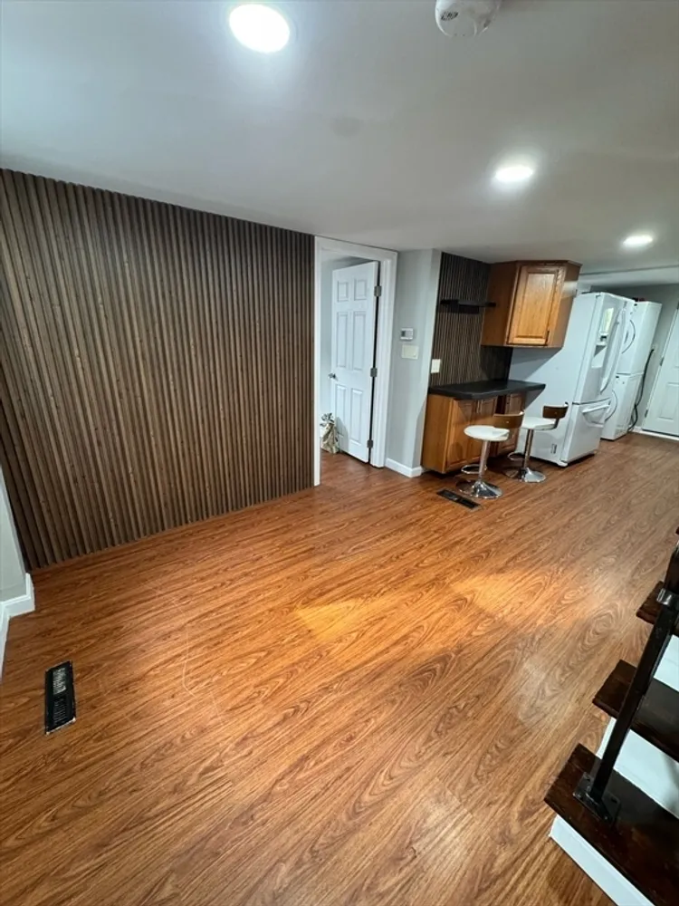 2 Harrison Pl, Lowell, MA 01850