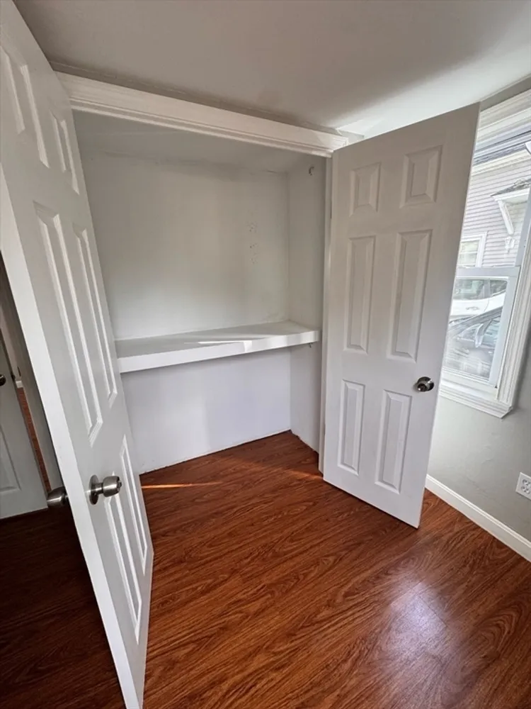 2 Harrison Pl, Lowell, MA 01850