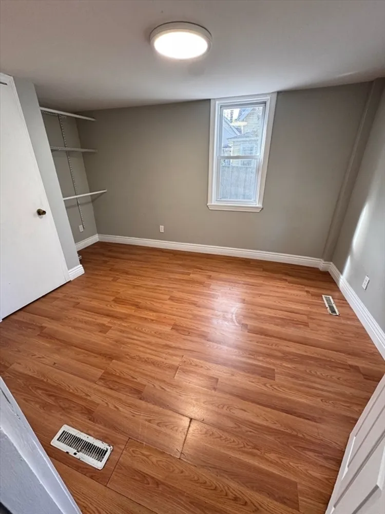 2 Harrison Pl, Lowell, MA 01850