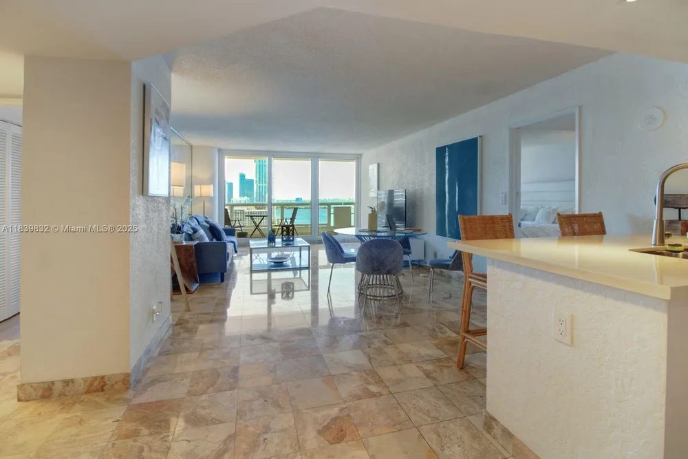 1717 N Bayshore Dr, Miami, FL 33132