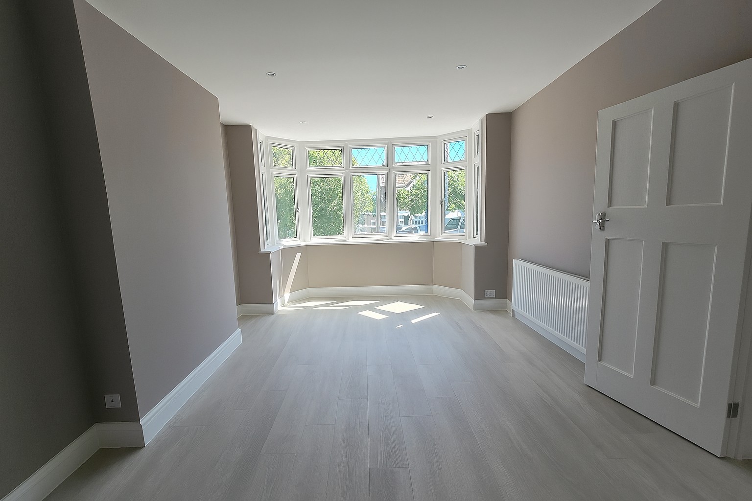 Newly Refurbished Three Bedroom House To  Let Lynton Avenue NW9 Image 9