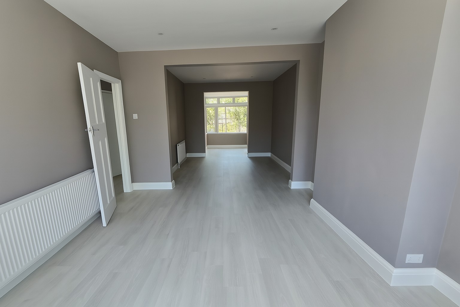 Newly Refurbished Three Bedroom House To  Let Lynton Avenue NW9 Image 3