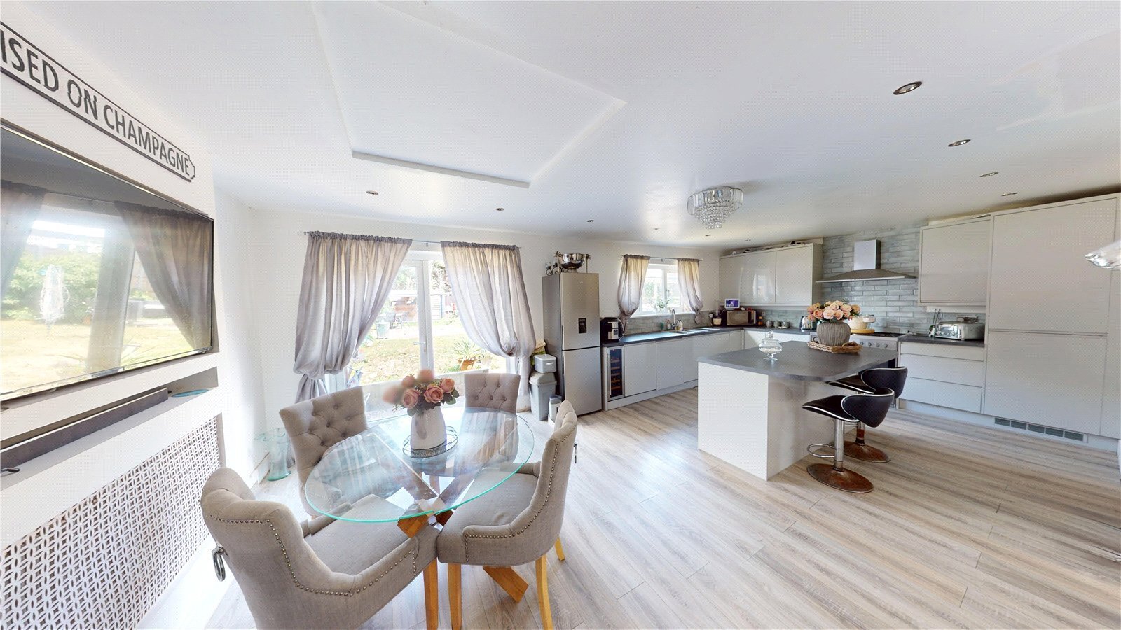 Victoria Road, Horndon-on-the-Hill, Essex, SS17 Image 1