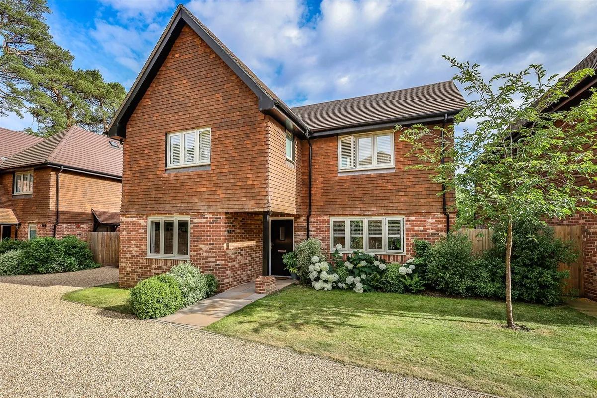 Forest Road, Liss, Hampshire, GU33