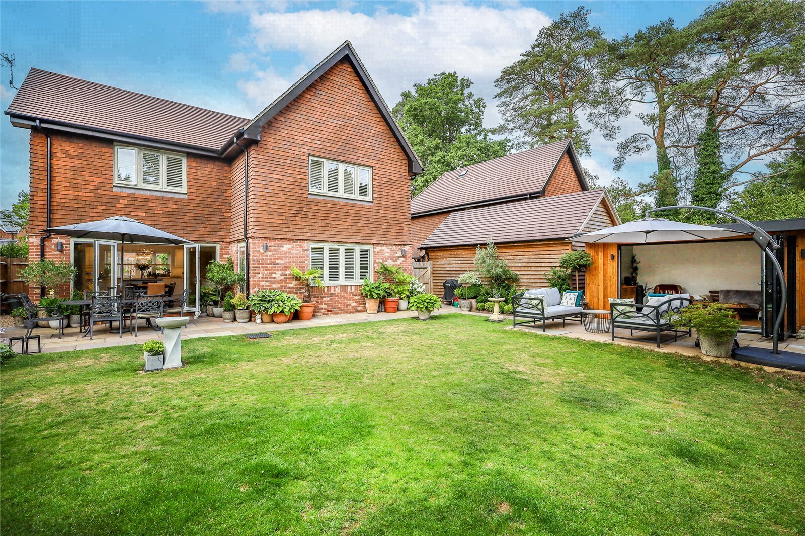 Forest Road, Liss, Hampshire, GU33 Image 2