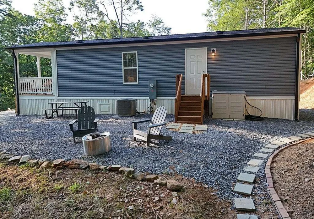 975 Bunker Hill Rd, Blairsville, GA 30512