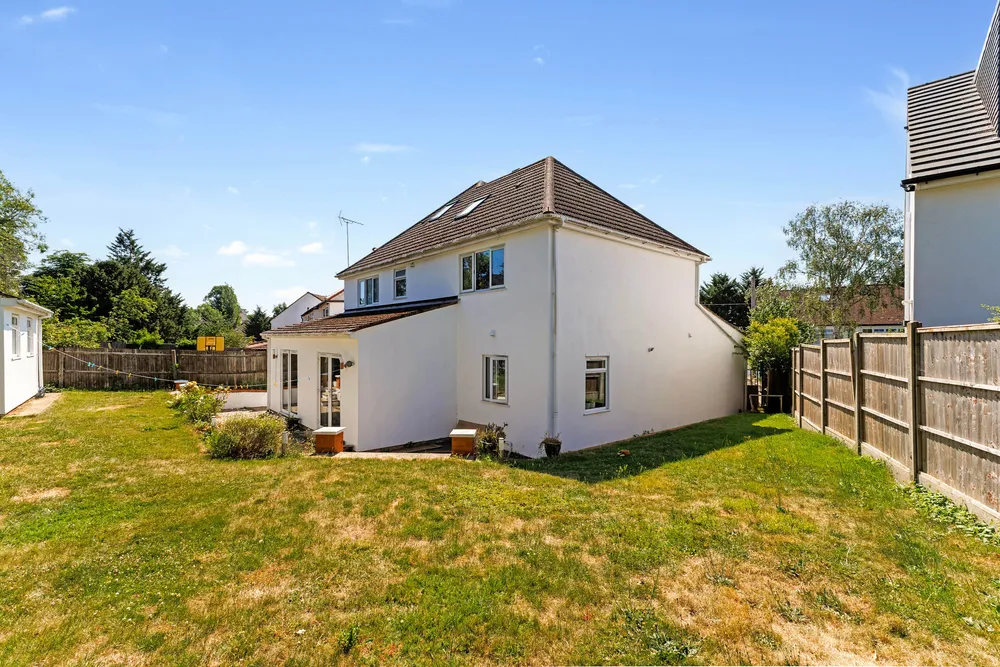 Whitegate Gardens, Harrow, HA3