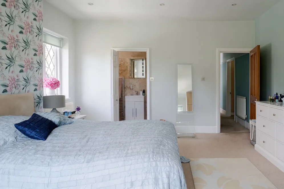 Woodside Avenue, LONDON, N6 photo 17