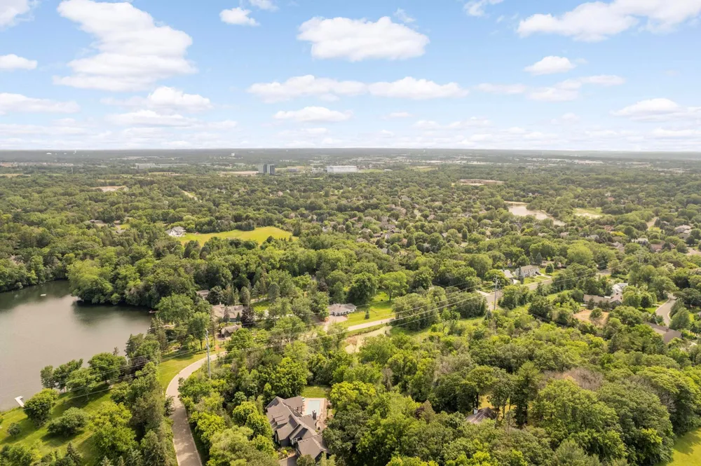 2194 Charlton Rd, Sunfish Lake, MN 55118
