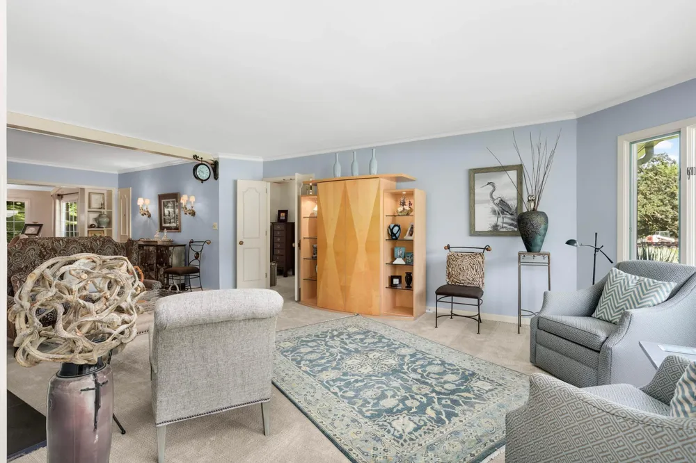 2194 Charlton Rd, Sunfish Lake, MN 55118