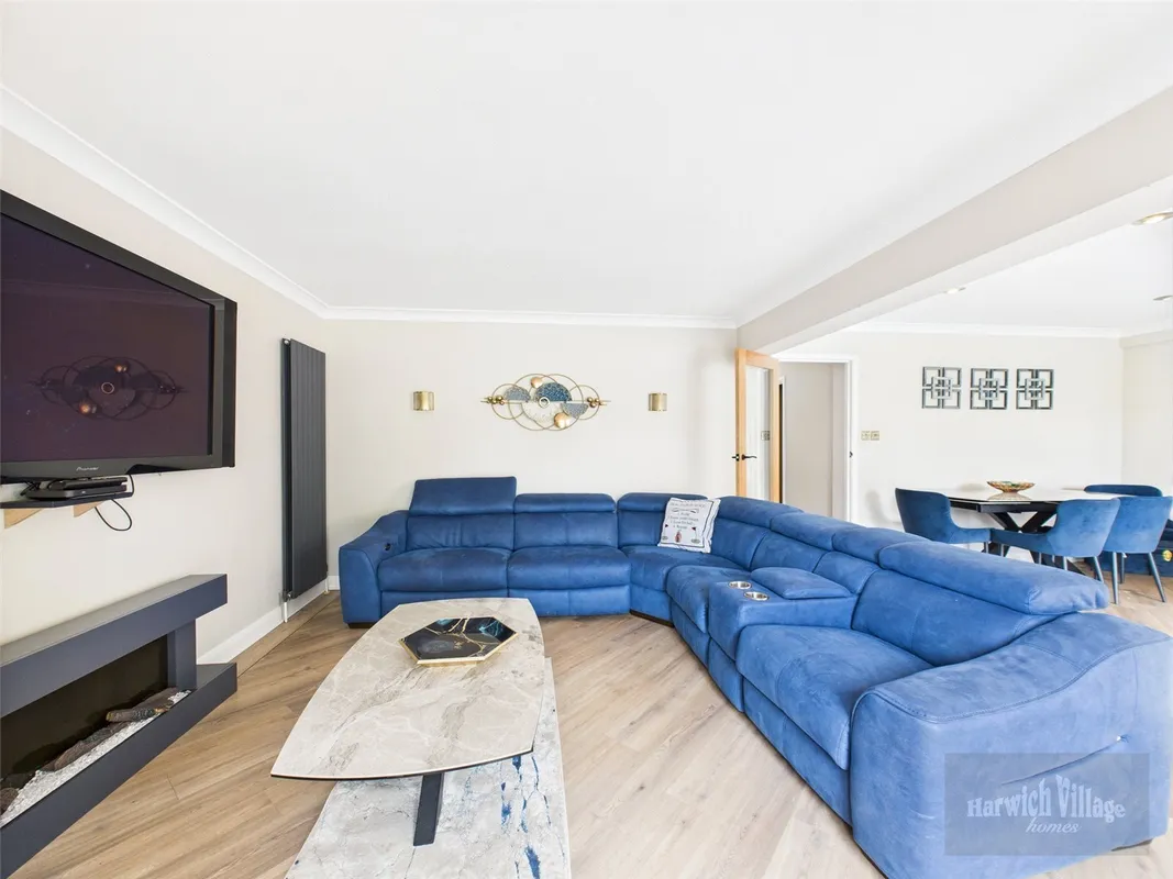 Dumont Avenue, St. Osyth, Clacton-on-Sea, Essex, CO16