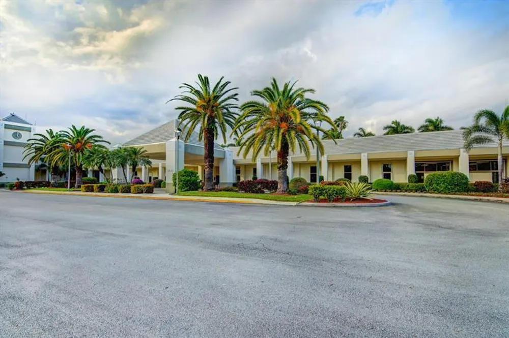 2403 Antigua Circle, Pompano Beach, FL 33066