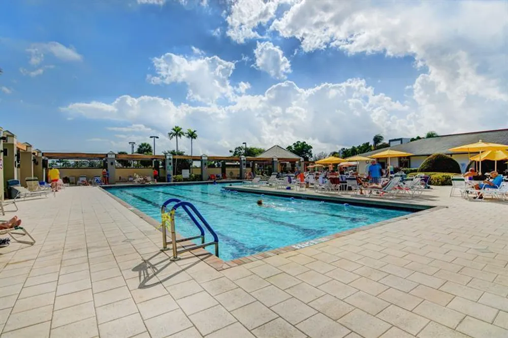 2403 Antigua Circle, Pompano Beach, FL 33066