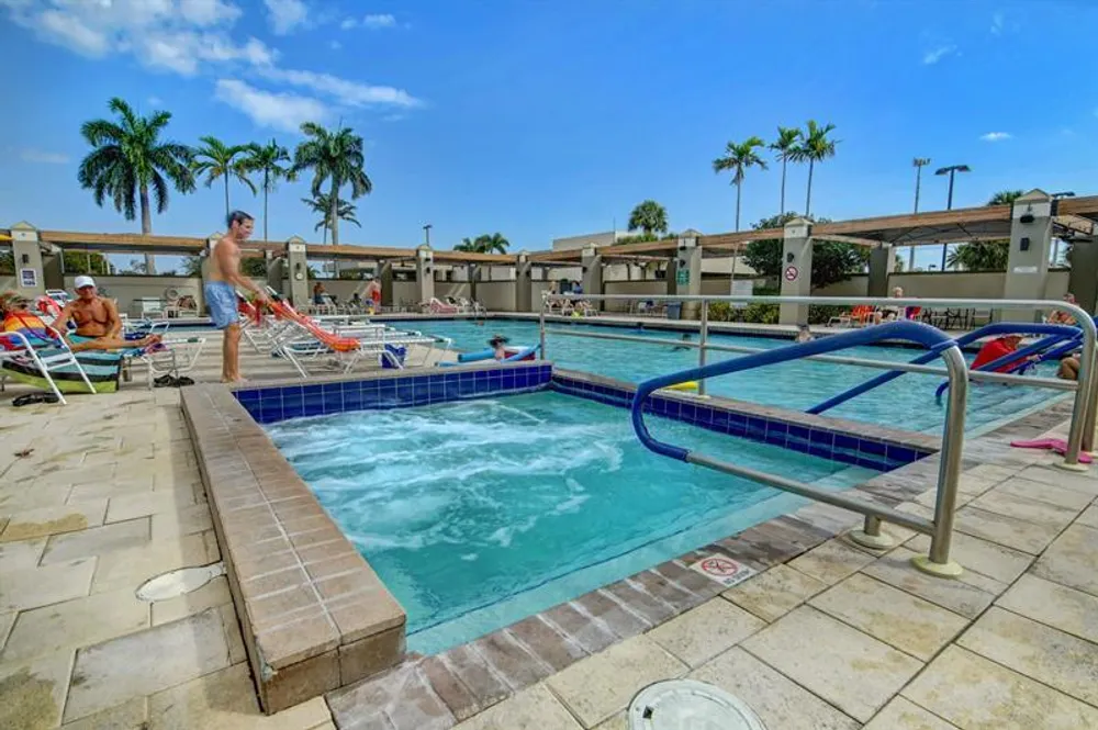 2403 Antigua Circle, Pompano Beach, FL 33066