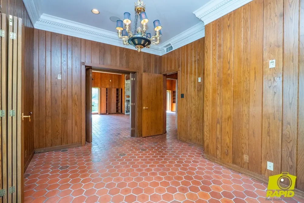 800 W Avenue D, San Angelo, TX 76903