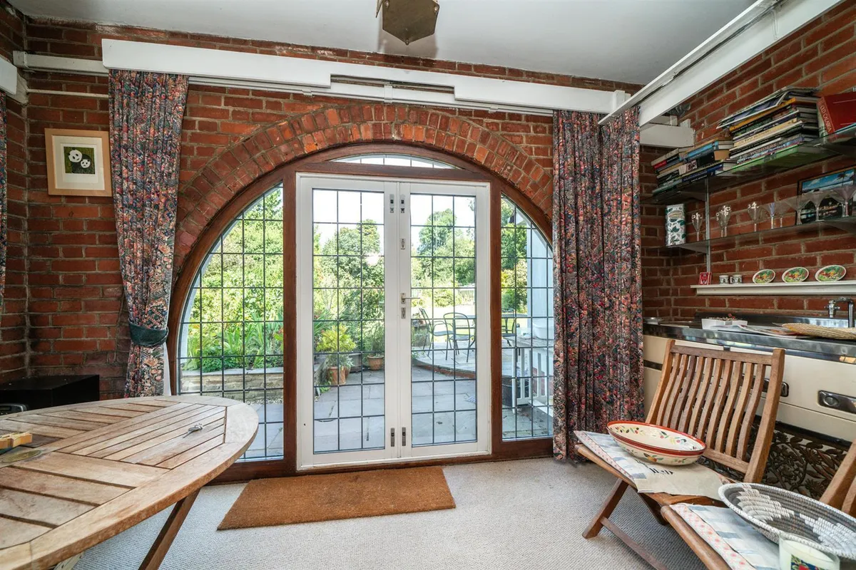 Abbots Road, Abbots Langley, Hertfordshire, WD5 0AZ