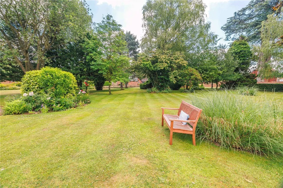 Property carousel item 17