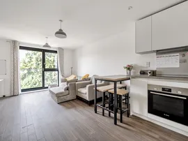 Boyn Valley Road, Maidenhead thumb 3