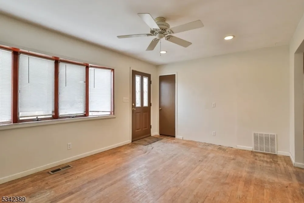 151 Belt Rd, Phillipsburg, NJ 08865
