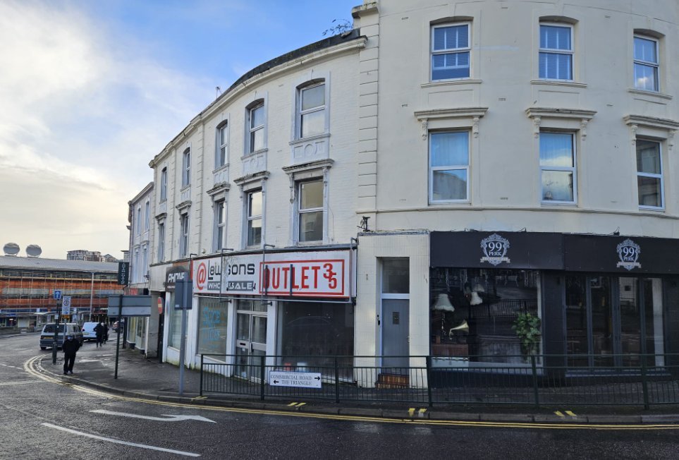 34 The Triangle, Bournemouth Image 6