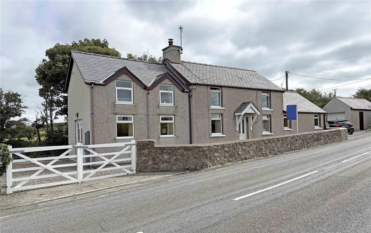 Tyn Lon, Sir Ynys Mon, LL65