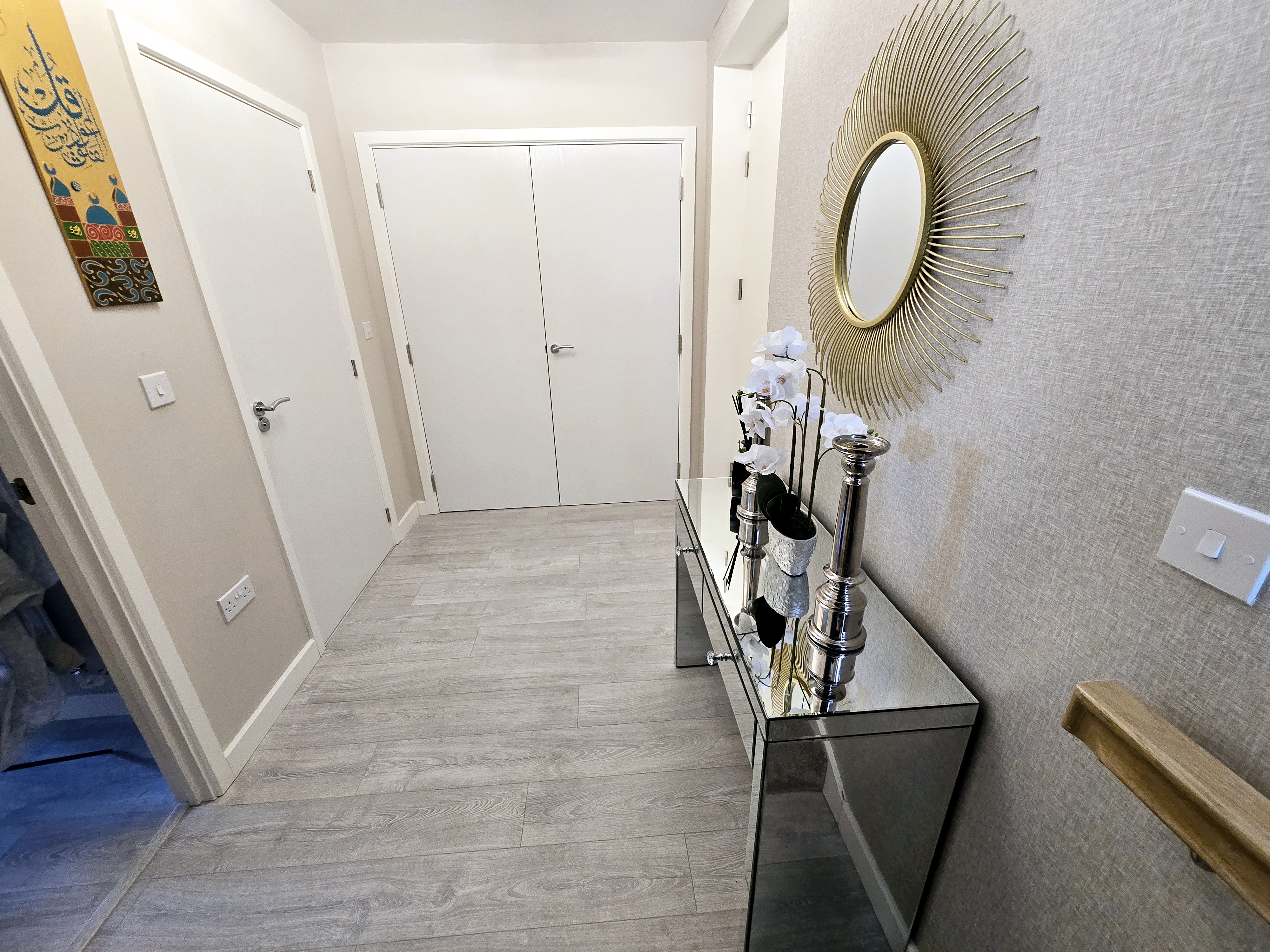Flexible Short-Term 2 Bed Duplex  Bills Included Image 10