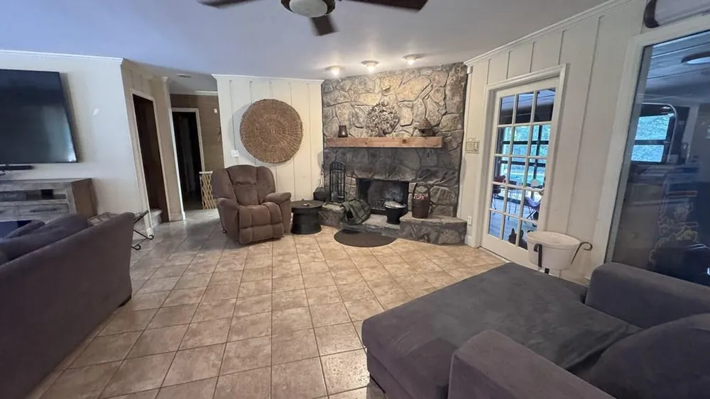 1833 Wood Valley Dr, Dalton, GA 30720