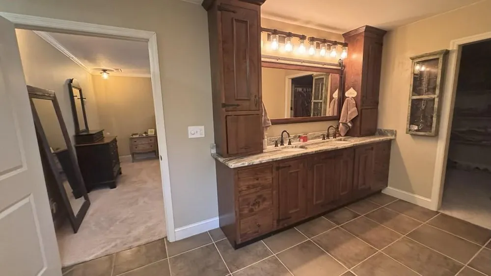 1833 Wood Valley Dr, Dalton, GA 30720