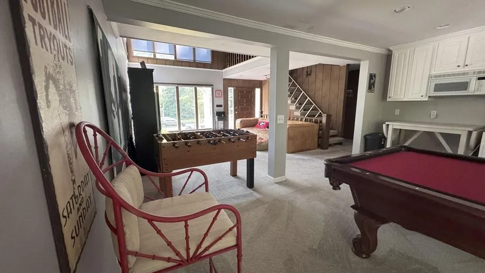 1833 Wood Valley Dr, Dalton, GA 30720