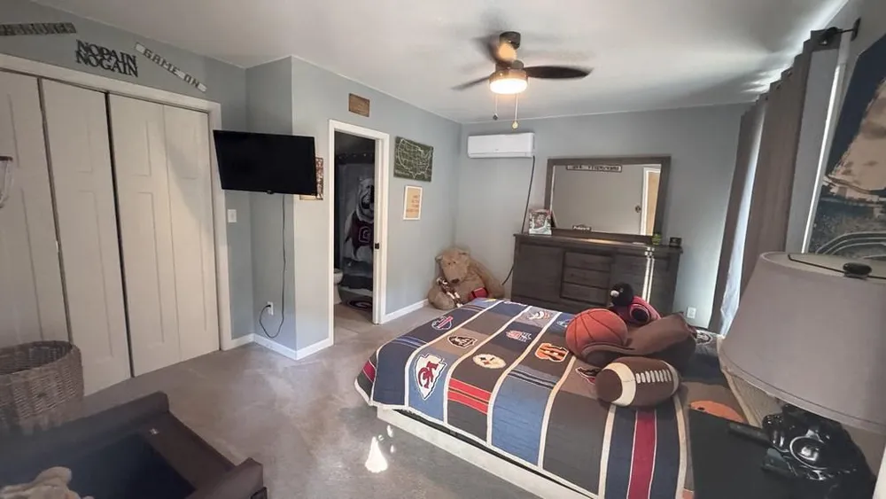 1833 Wood Valley Dr, Dalton, GA 30720