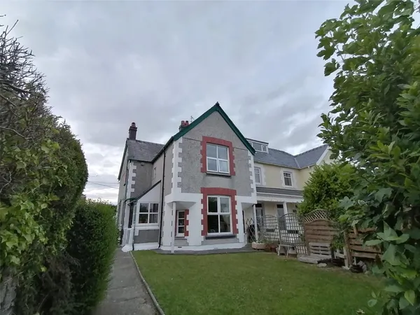 Amlwch Road, Benllech, Tyn-y-Gongl, Isle of Anglesey, LL74