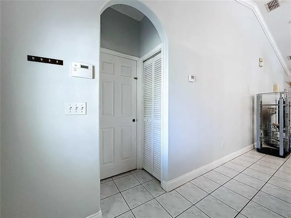 3324 W Abdella St, Tampa, FL 33607