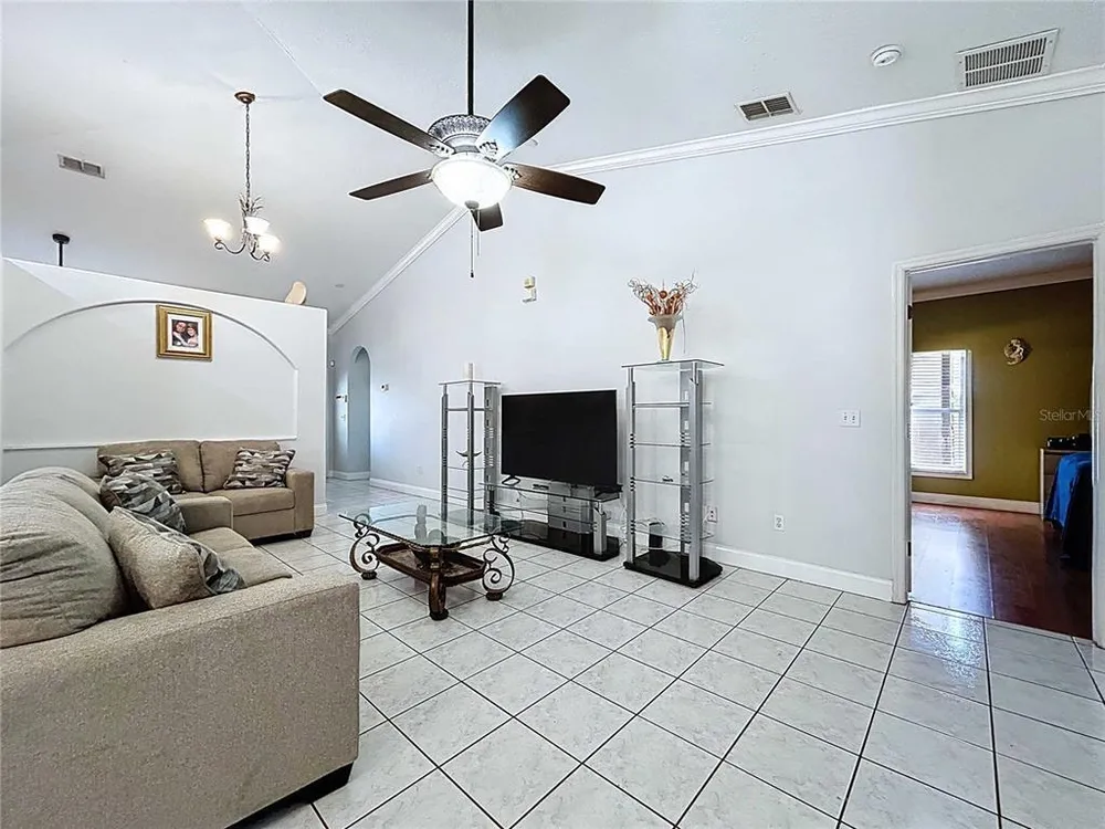 3324 W Abdella St, Tampa, FL 33607