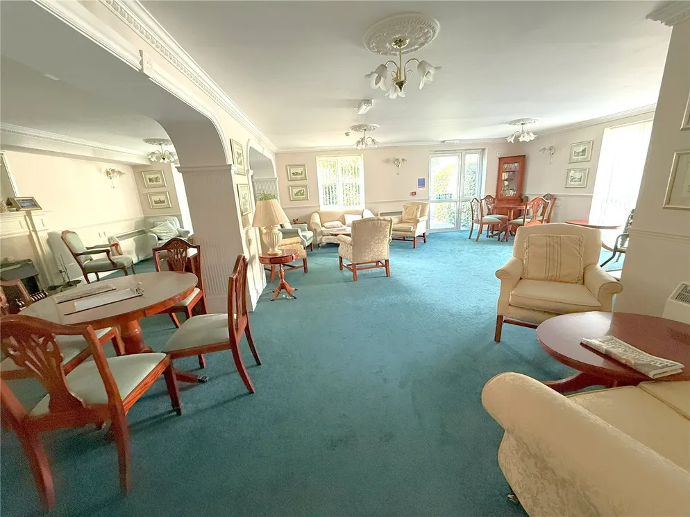 Property carousel item 11
