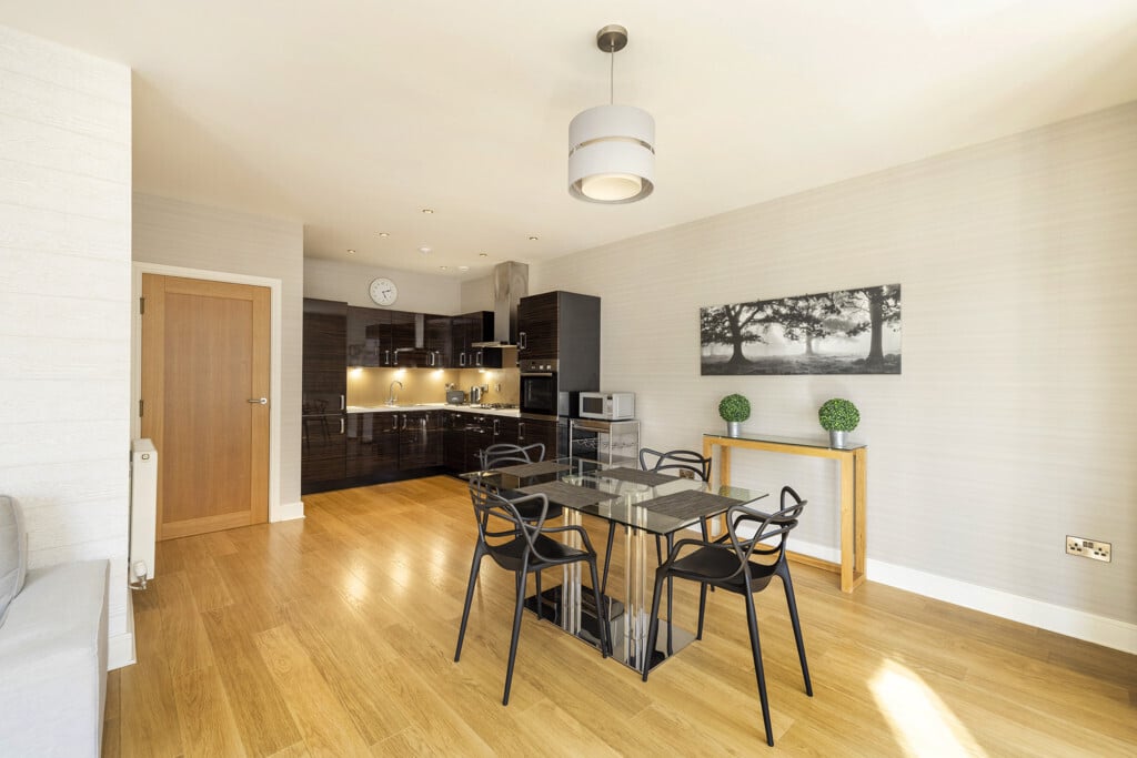 48 Flat 4 Millar Crescent, Morningside, Edinburgh, EH10 5HH Image 9