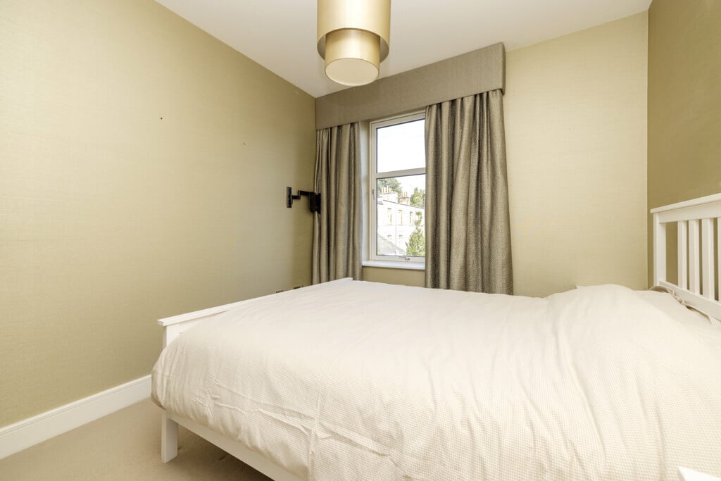 48 Flat 4 Millar Crescent, Morningside, Edinburgh, EH10 5HH Image 13