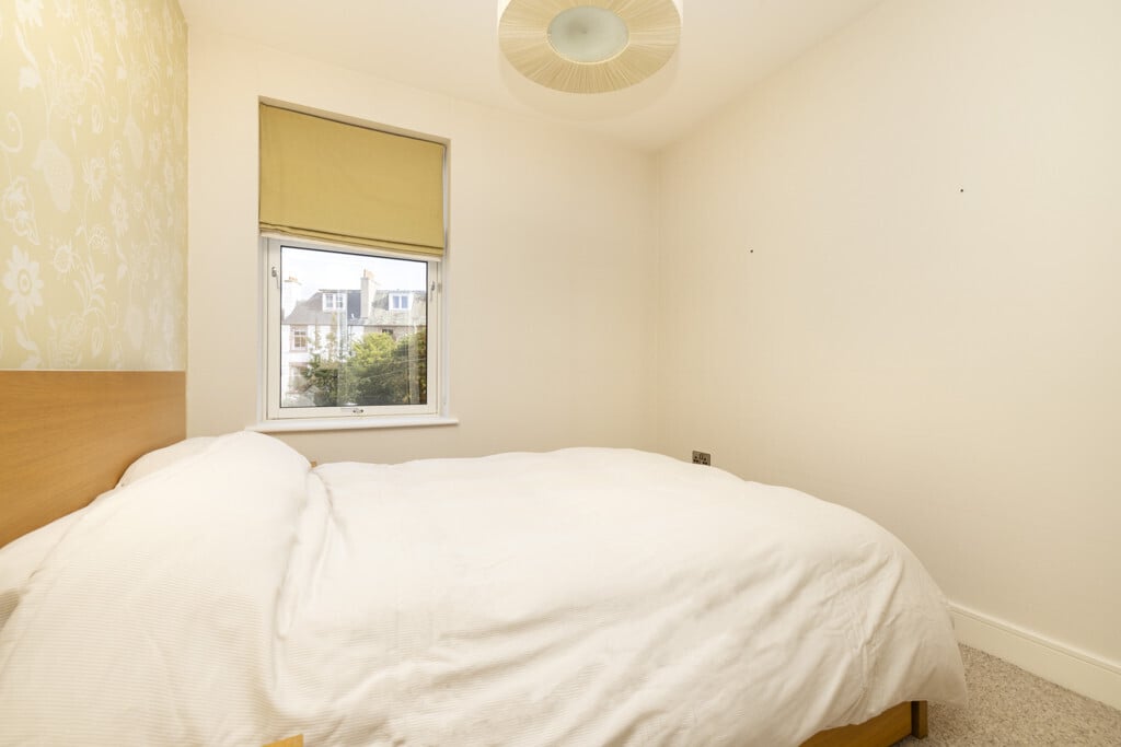 48 Flat 4 Millar Crescent, Morningside, Edinburgh, EH10 5HH Image 18